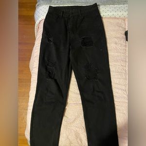 Distressed black denim jeans straight fit